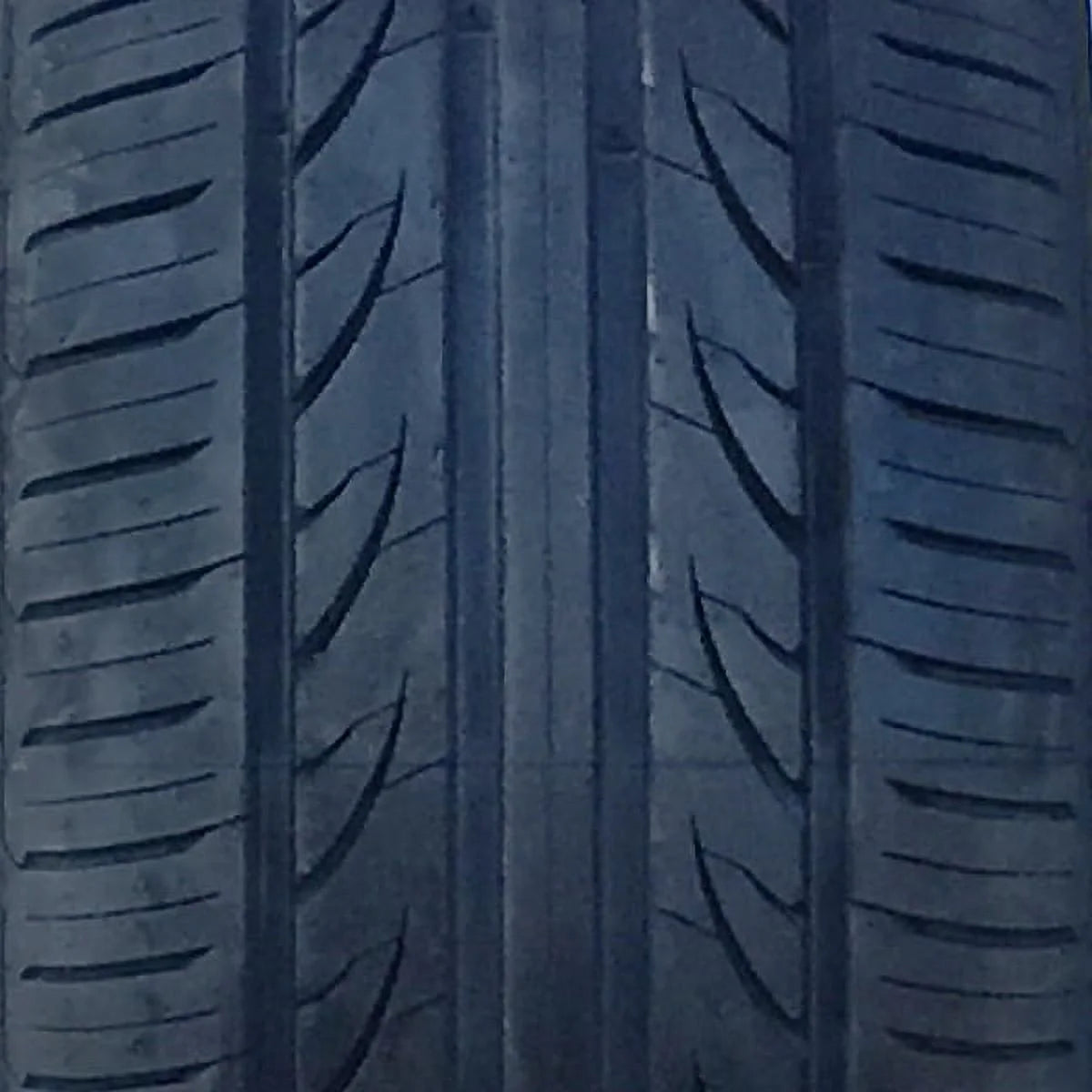 Set of 4 225/40ZR18 92W XL All Season High Performance Tires T623229