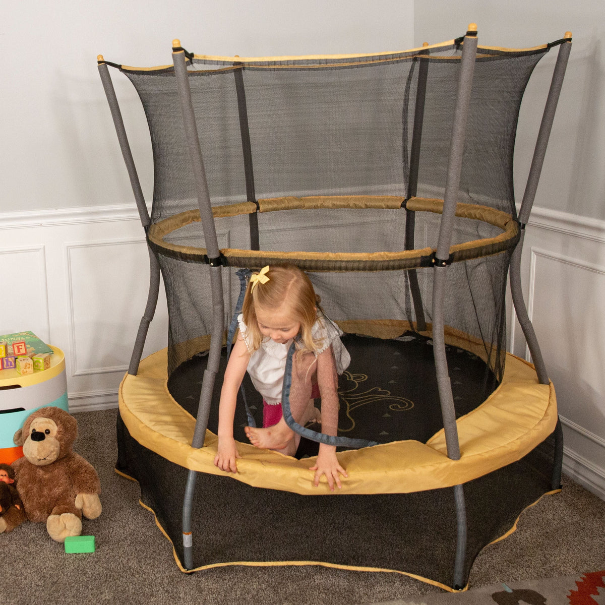 55-Inch Trampoline with Enclosure and Sound S650