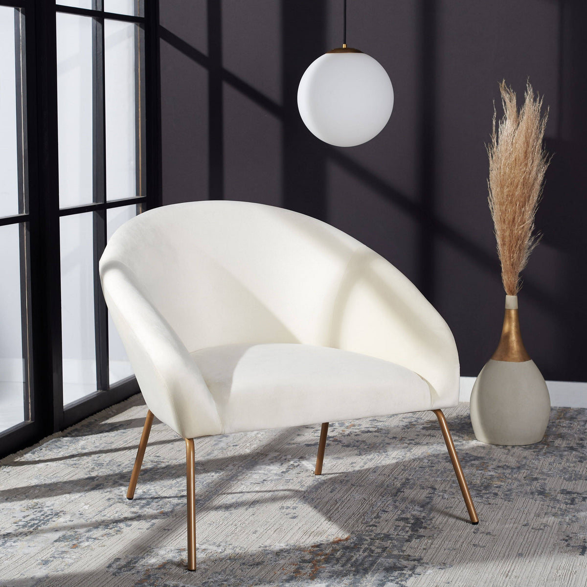 Cream Velvet Accent Chair V679