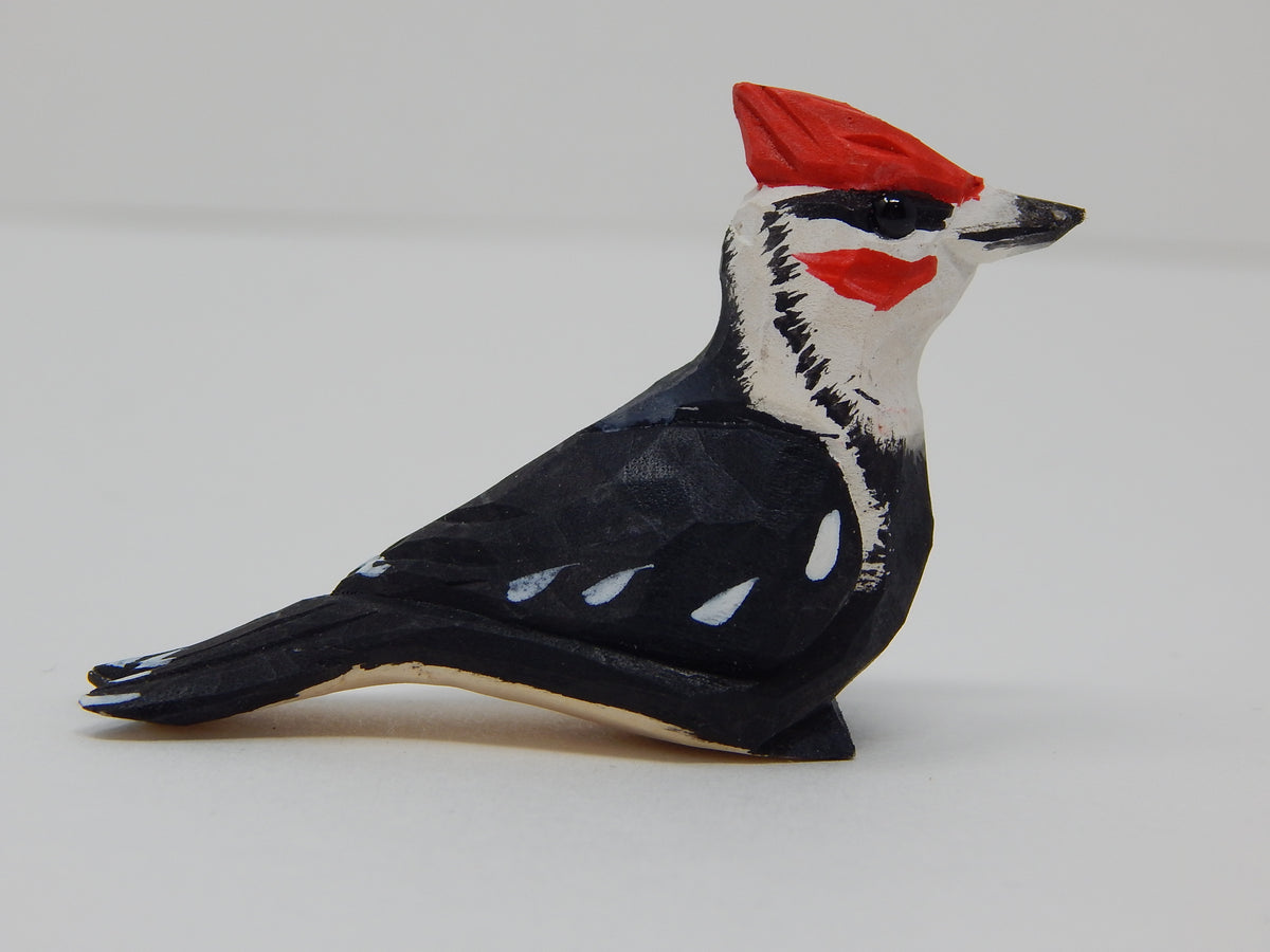 Woodpecker Wood Figurine Handmade Bird Carving Collectible O9645