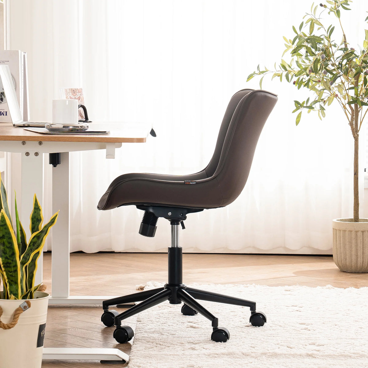Brown Faux Leather Swivel Office Chair I645151