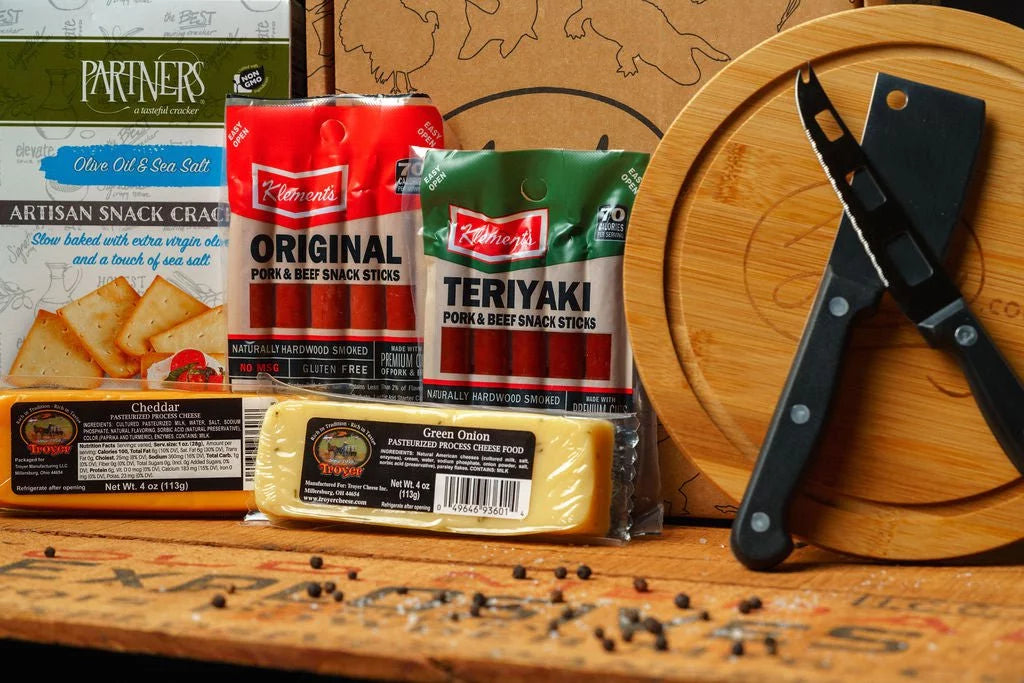 Meat and Cheese Charcuterie Gift Set Q232