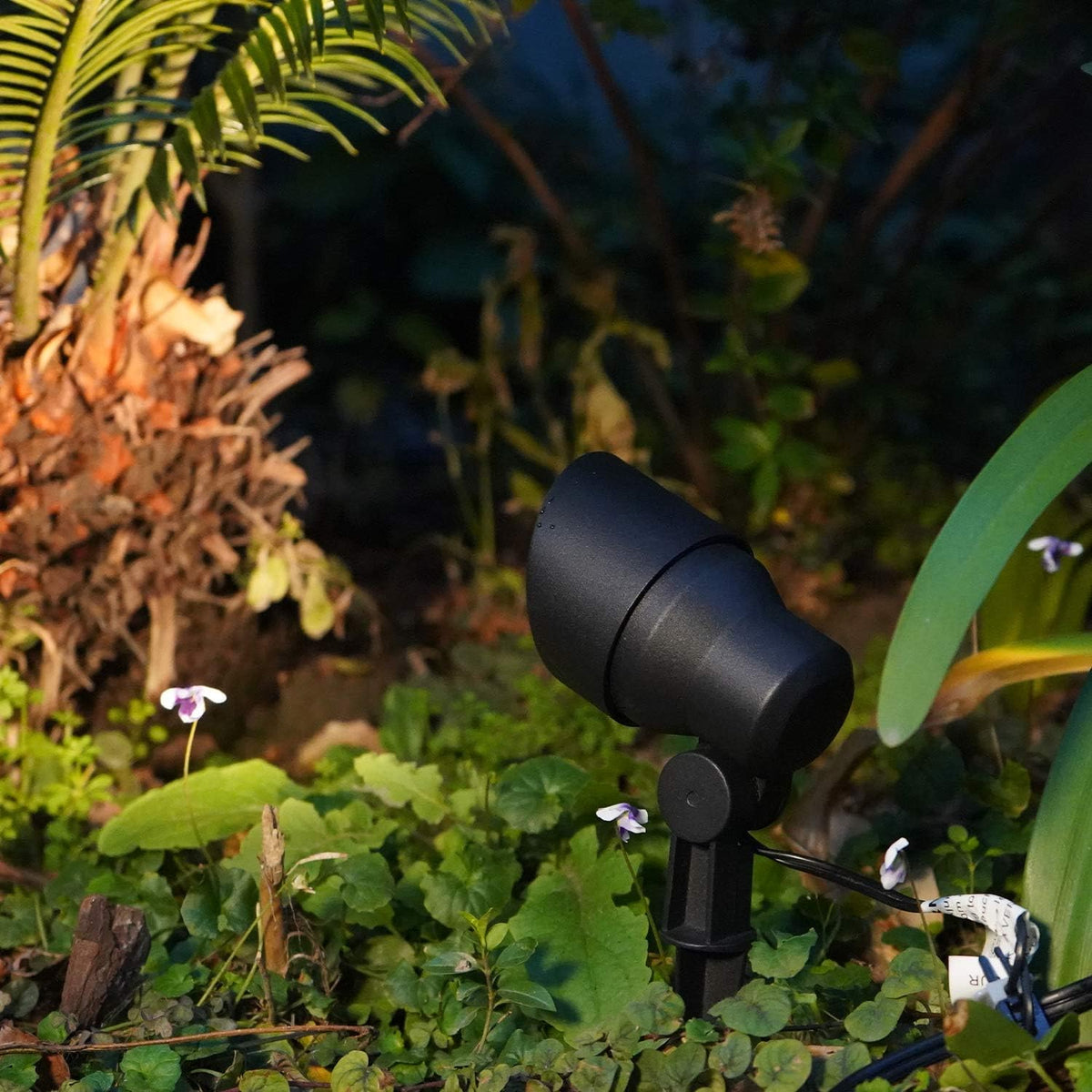 Low Voltage LED Outdoor Landscape Floodlight 8 Pack H521634