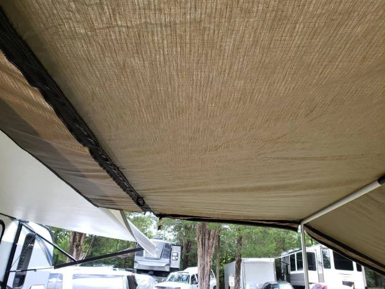 Beige Caravan Connector E113446
