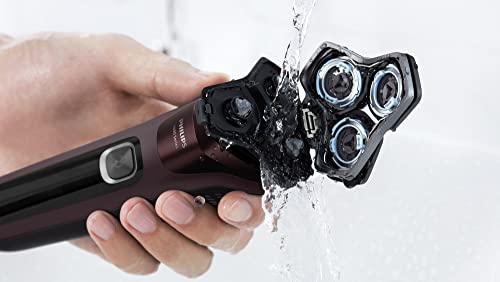 Wet & Dry Electric Shaver with Quick Clean Pod K444354