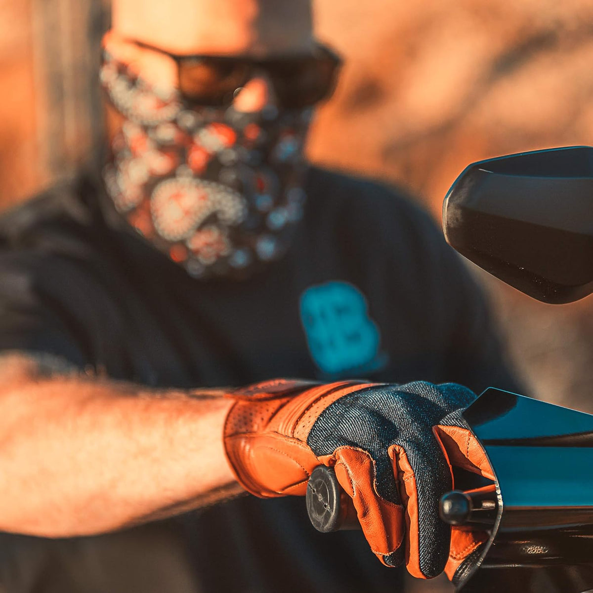 Leather Motorcycle Gloves with Touchscreen U9788