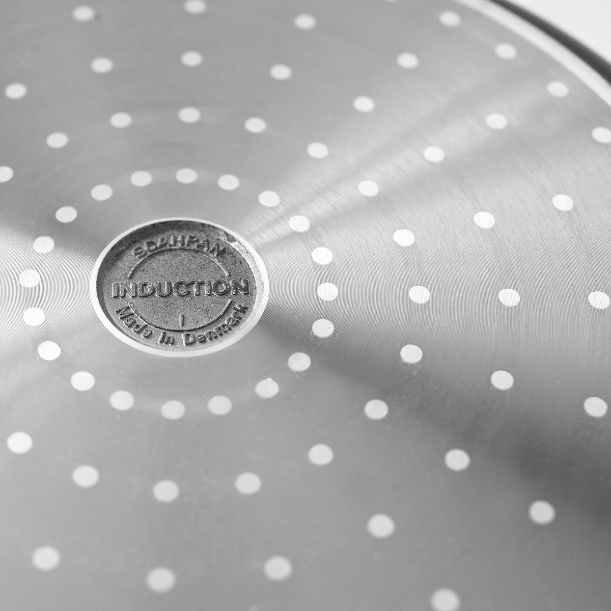 6.5-Qt. Dutch Oven E4077