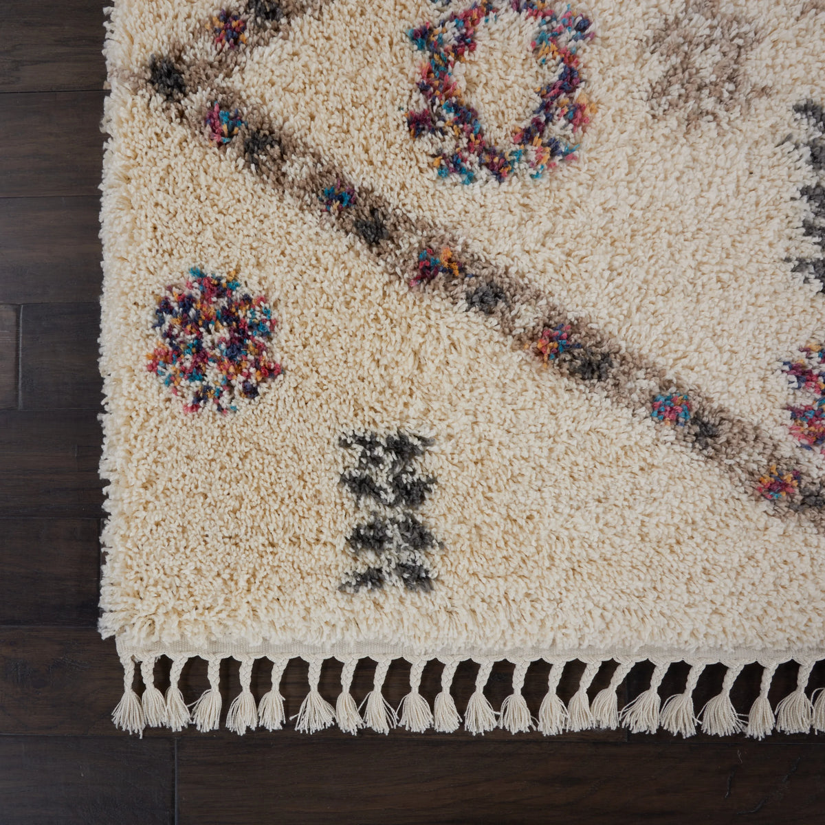 Ivory Shag Area Rug C31852