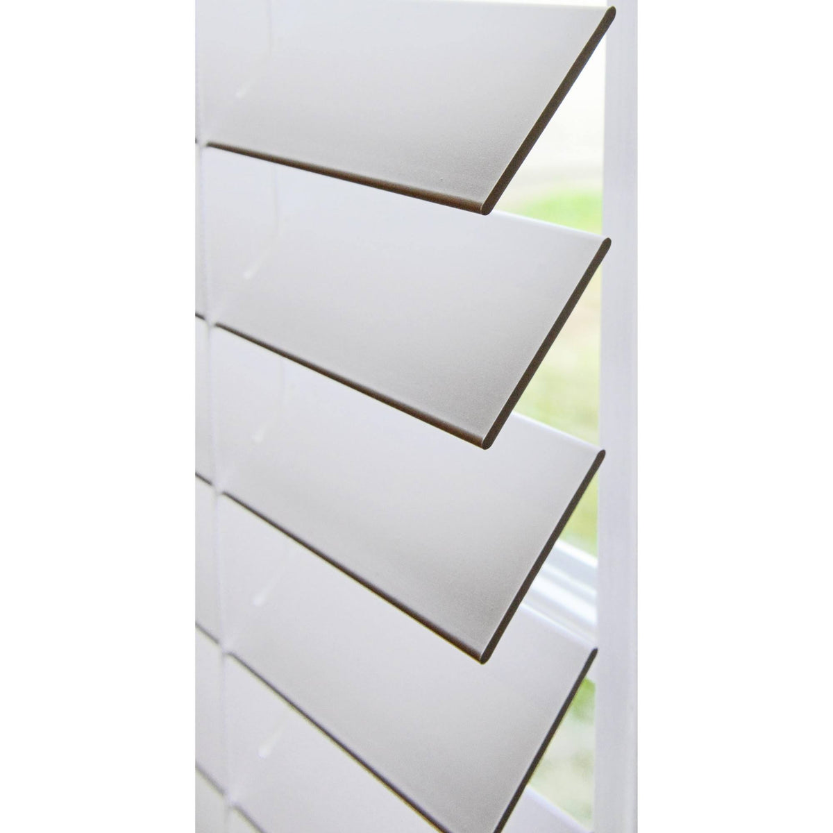 White Faux Wood Cordless Blinds J950021