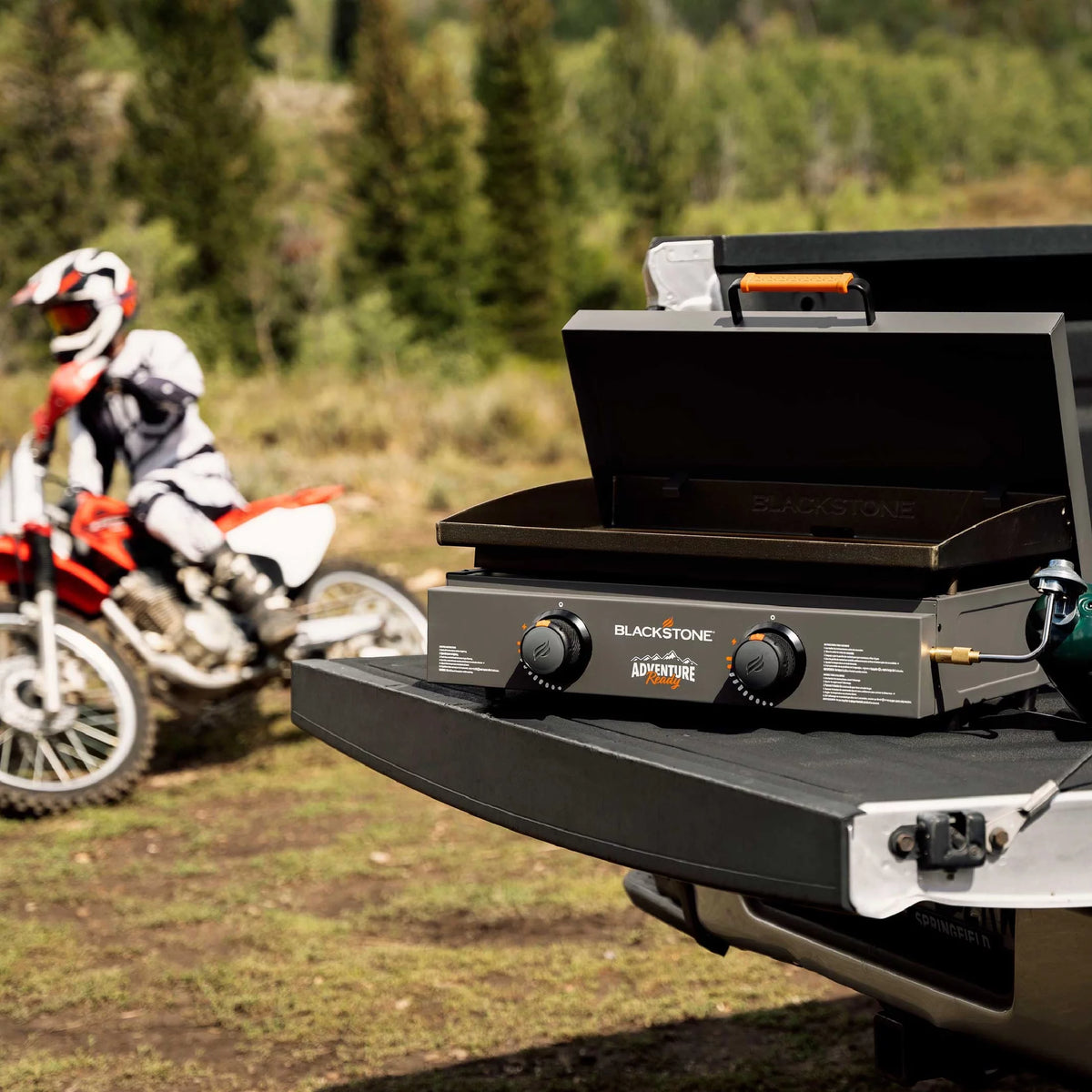 2-Burner 22 Propane Griddle with Hard Cover E6404
