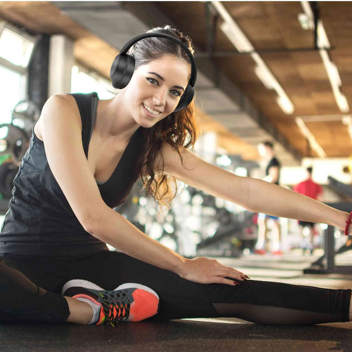 Wireless Bluetooth Over The Ear Headphones with Mic B43516