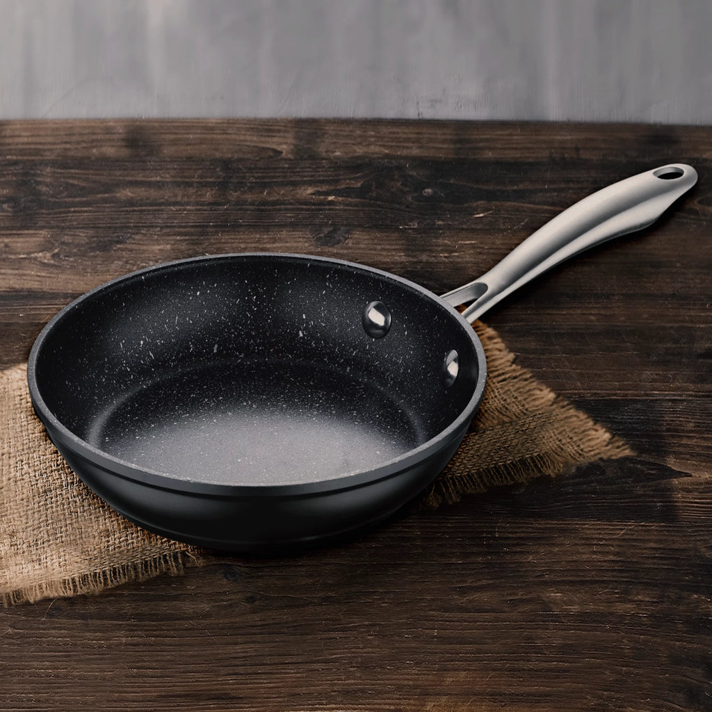 8" Black Non-Stick Fry Pan I908