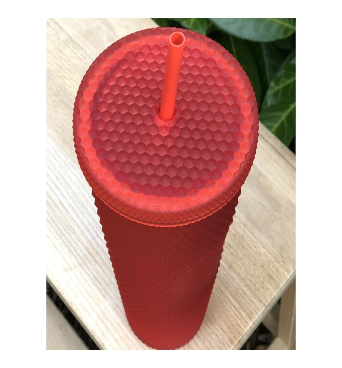 Red Studded Tumbler with Straw B961